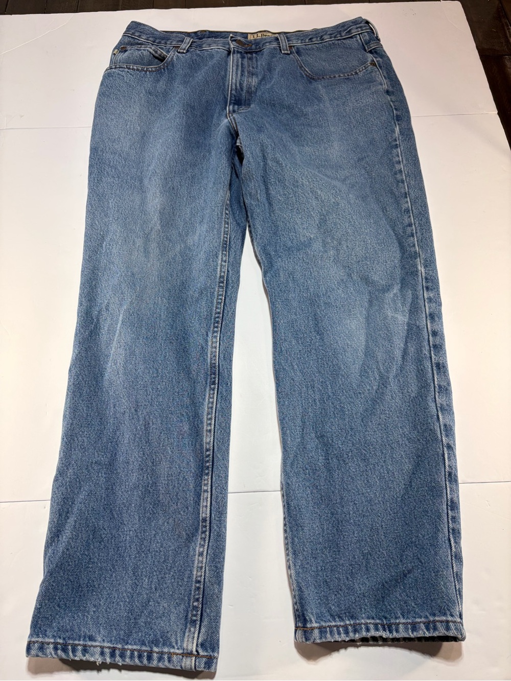 L.L. Bean Classic Fit Men’s Jeans 37x29 Medium Wash 100% Cotton Denim